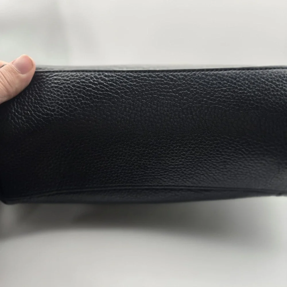 Coach Val Duffle C2818 Black Pebbled Leather Shoulder Crossbody Bag Classy